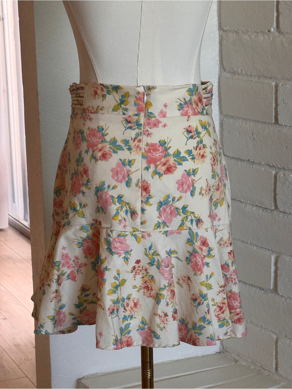 Zara Floral Romantic Cottage Core Cream Ruffle Hem Skirt - Picture 5 of 9